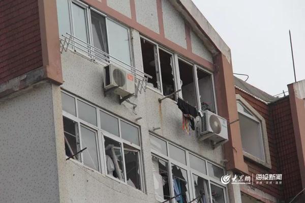 突發(fā)！青島一居民樓發(fā)生爆燃！已造1人死亡，7人受傷！3公里外有震感…