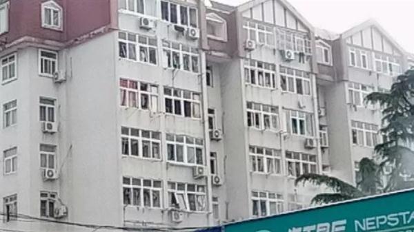 突發(fā)！青島一居民樓發(fā)生爆燃！已造1人死亡，7人受傷！3公里外有震感…